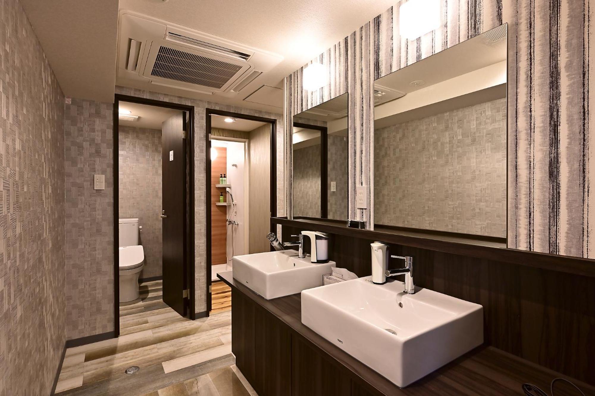 Tomariya Ueno Capsulehotel Tokio