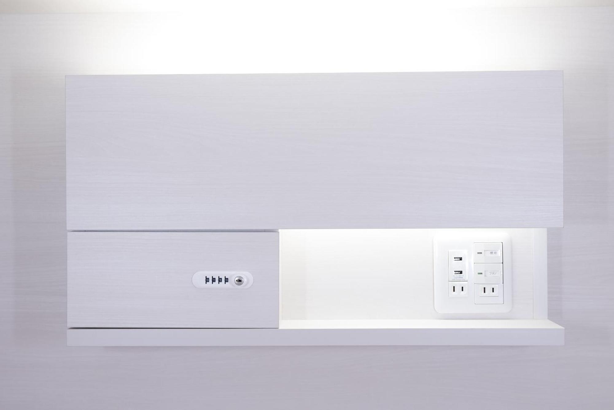 Capsulehotel Tomariya Ueno *