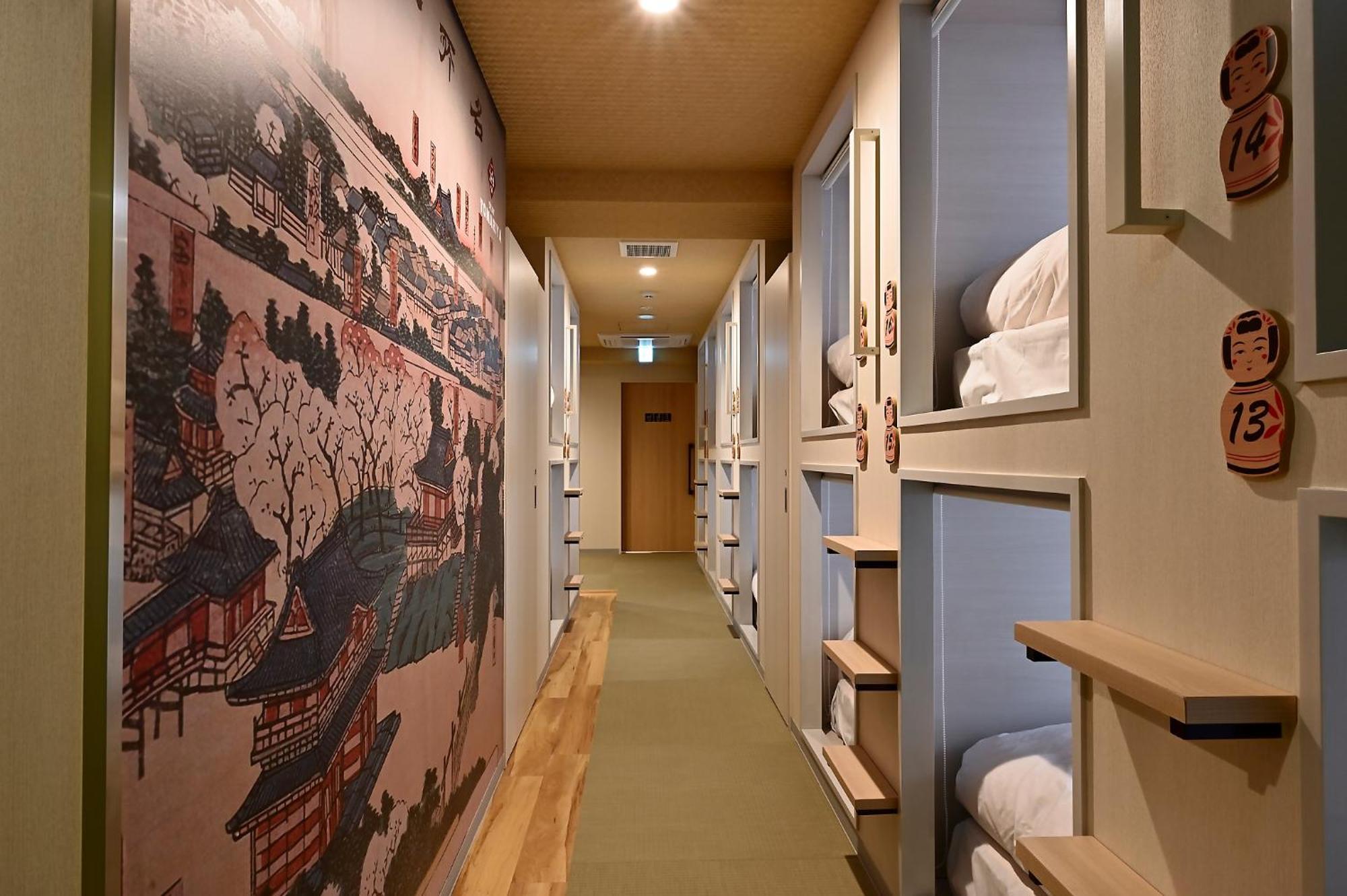 Capsulehotel Tomariya Ueno